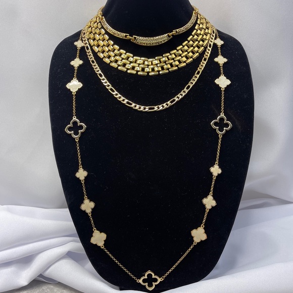 unbranded | Jewelry | Vintage Necklaces Bundle 4 Separate Pieces Gold ...